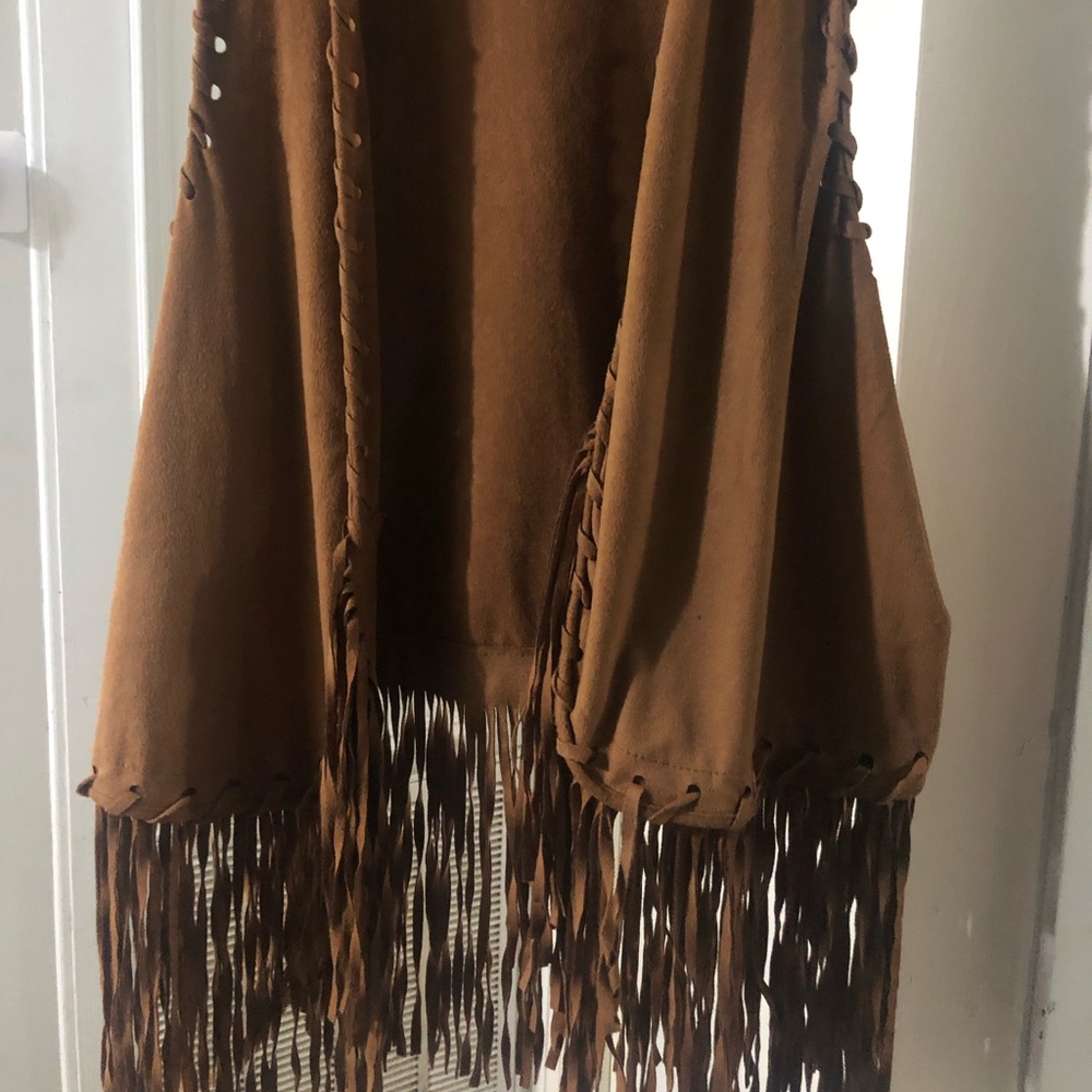 Coco+Jameson Fringe Vest